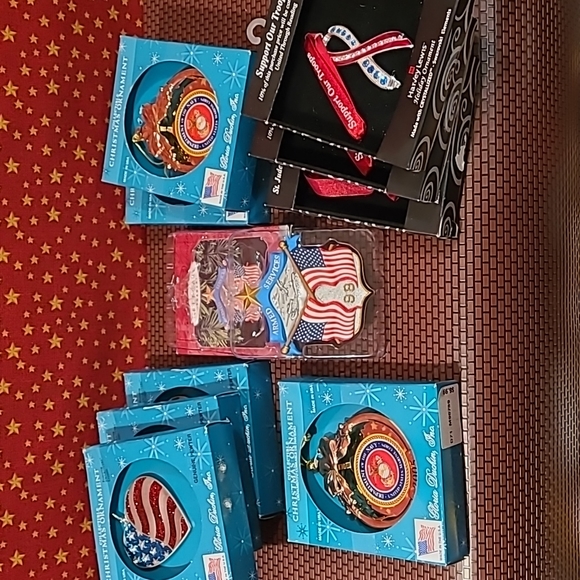 10 Patriotic Holiday Christmas Ornaments - Picture 1 of 14